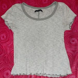 ABERCROMBIE lettuce hem grey & white striped tee
